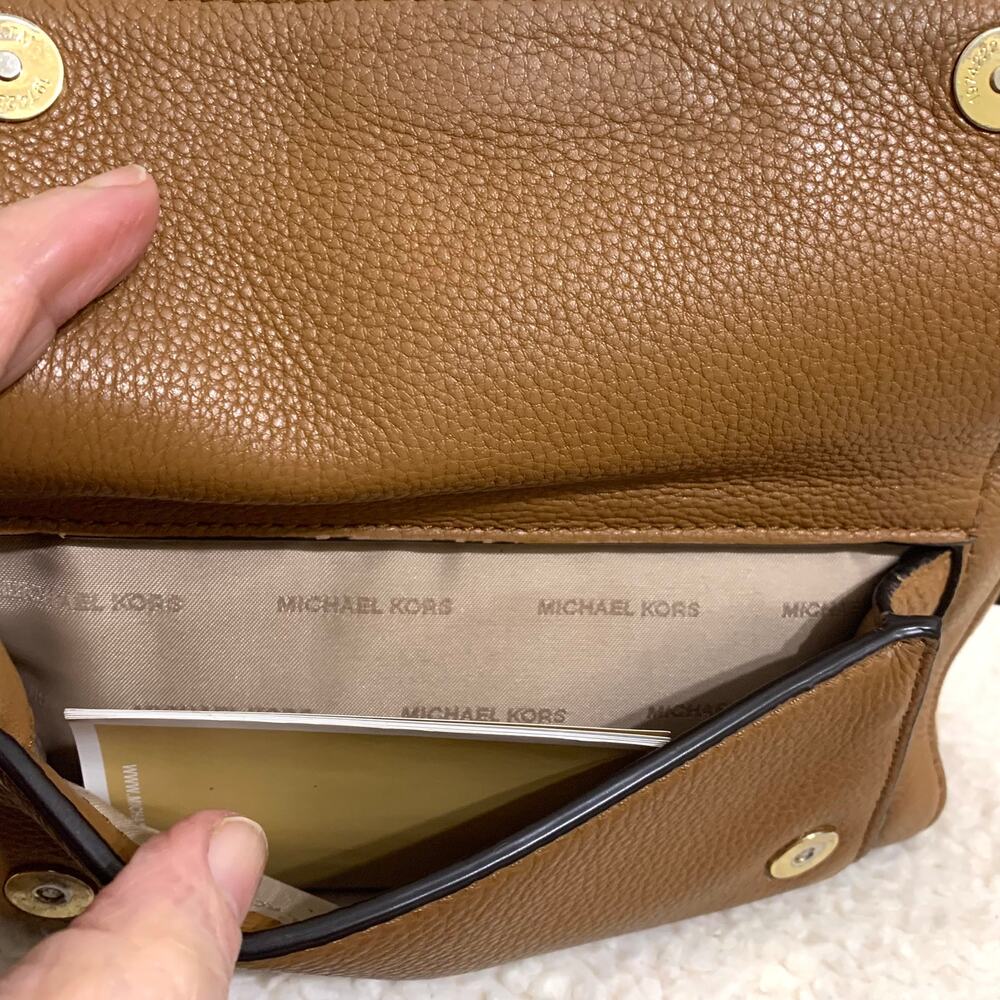 MICHAEL KORS Brown Leather Multi-compartment E/W MITCHELL Chain Camera Crossbody - Picture 3 of 16